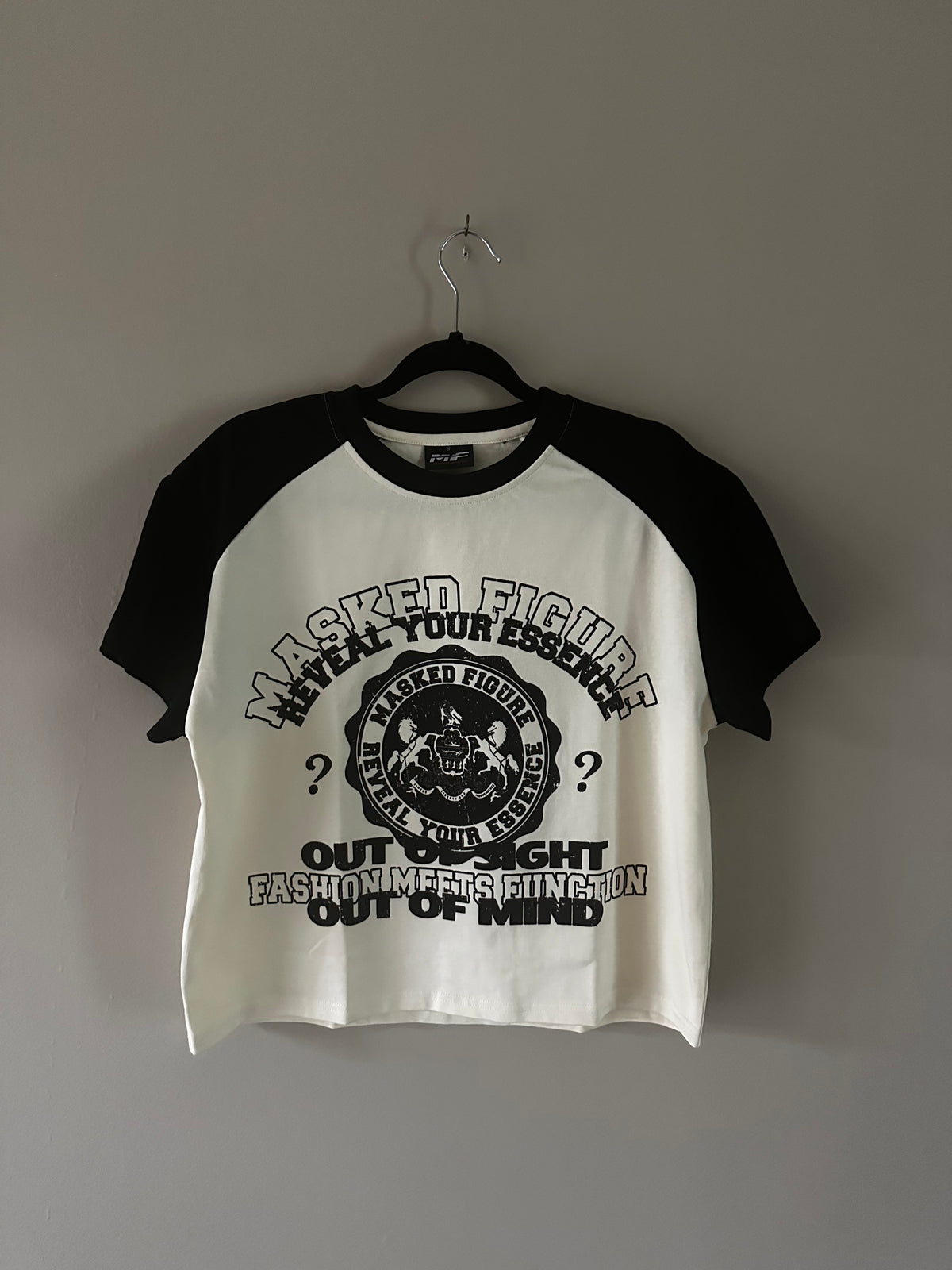 Black veil tee